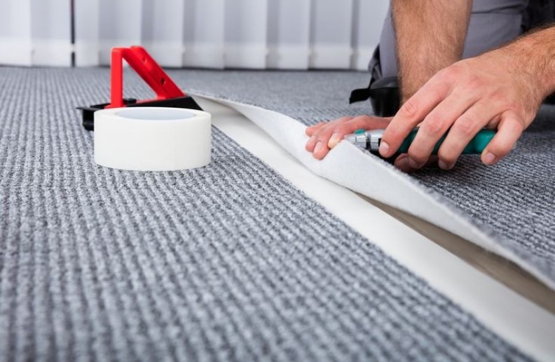 Как постелить ковролин?